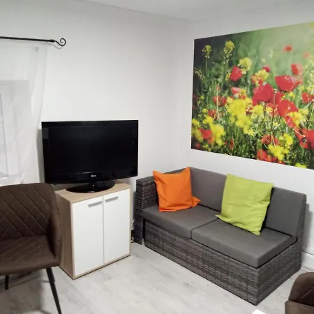 Studio Fur Zwei Am See Apartment *